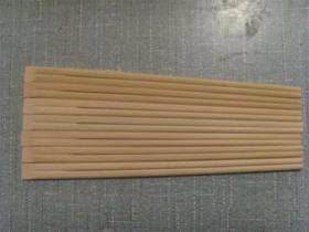 建议用冷水洗一次性筷子