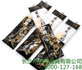 如何选购一次性餐具包？