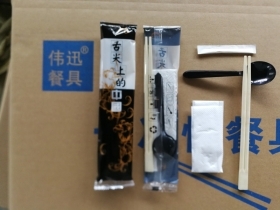 湖南筷子厂家伟迅告诉你：木筷、竹筷、合金筷哪个好？